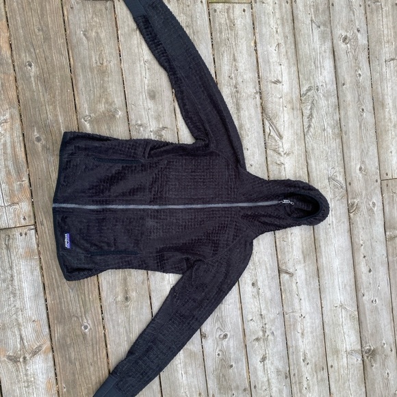Reversible Patagonia R3 Fleece Jacket Black - Picture 3 of 15